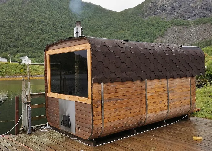 Polar Spot Camping